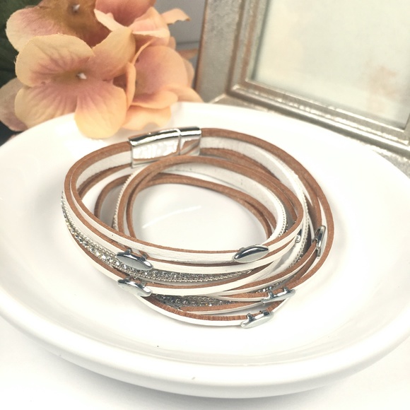 Jewelry - Creamy White Leather Wrap Bangle Magnet Bracelet
